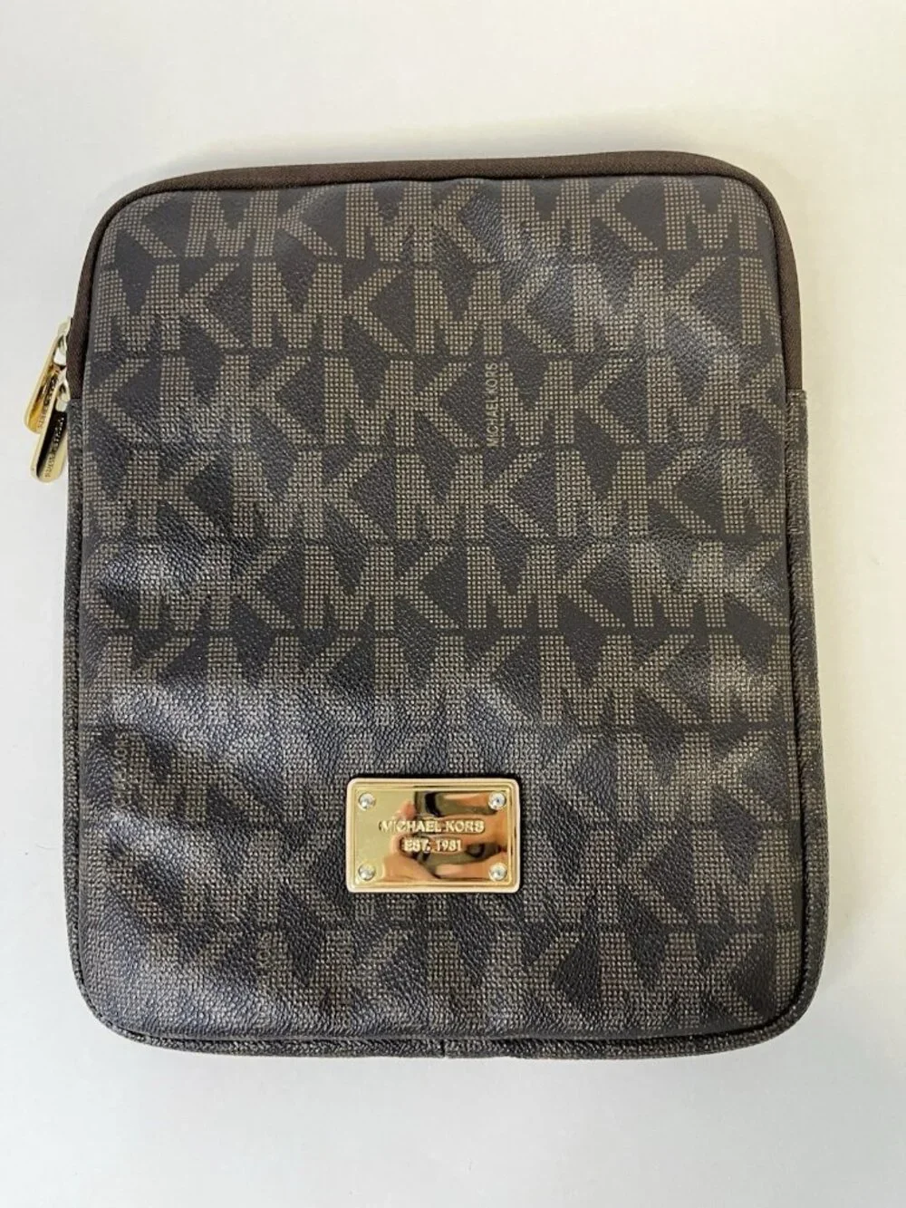 Michael Kors Brown Logo Print iPad Case Zip Around Fits Aprox 7 X 9 in Beautiful